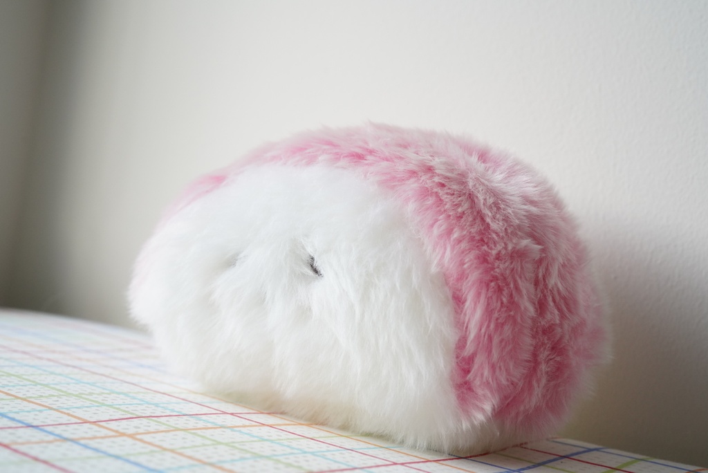 かまぼこのぬいぐるみ