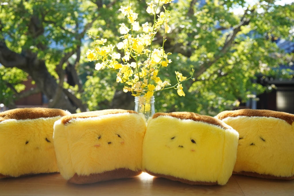 カステラのぬいぐるみ