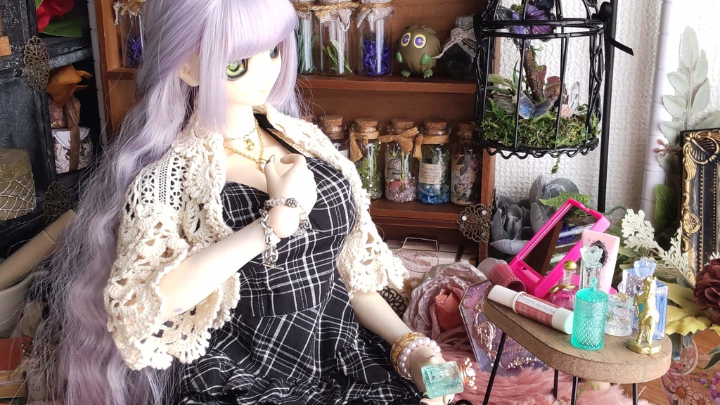 ドールサイズ*コスメ風3点セット①★5種類/あなたのドールさんには、何色がお似合いですか✨