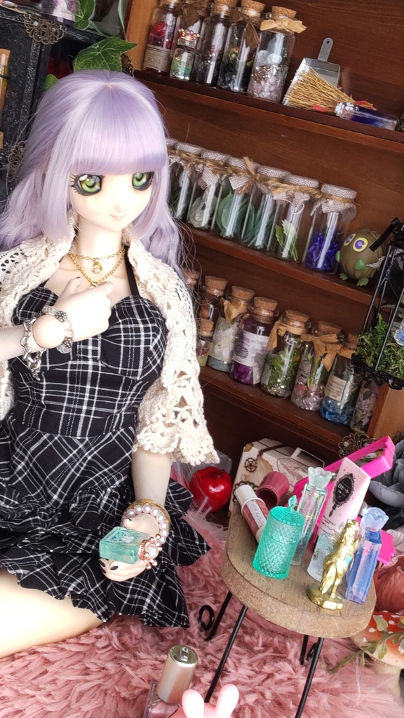 ドールサイズ*コスメ風3点セット①★5種類/あなたのドールさんには、何色がお似合いですか✨