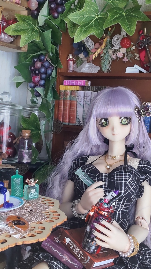 ドールサイズ*コスメ風3点セット①★5種類/あなたのドールさんには、何色がお似合いですか✨