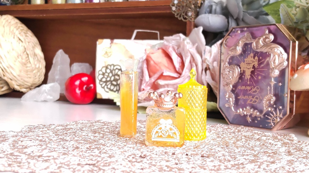 ドールサイズ*コスメ風3点セット①★5種類/あなたのドールさんには、何色がお似合いですか✨