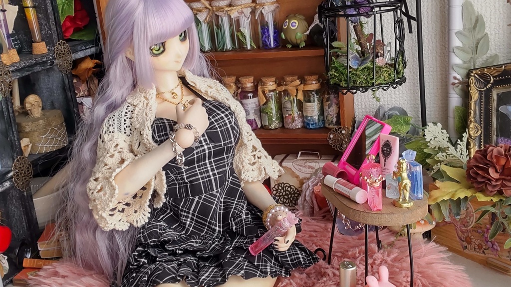 ドールサイズ*コスメ風3点セット①★5種類/あなたのドールさんには、何色がお似合いですか✨