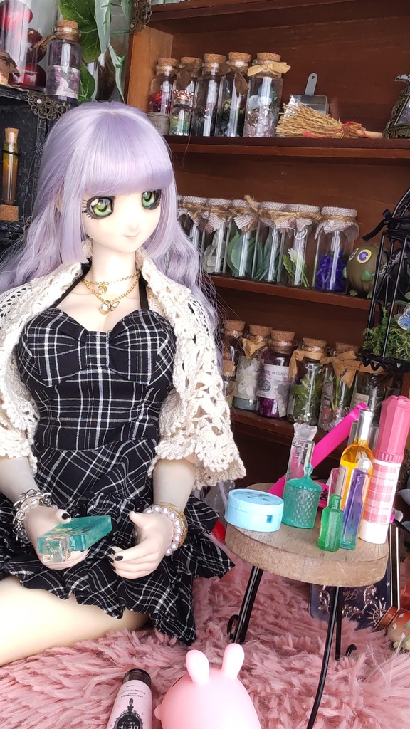 ドールサイズ*コスメ風3点セット②★5種類/あなたのドールさんには、何色がお似合いですか✨