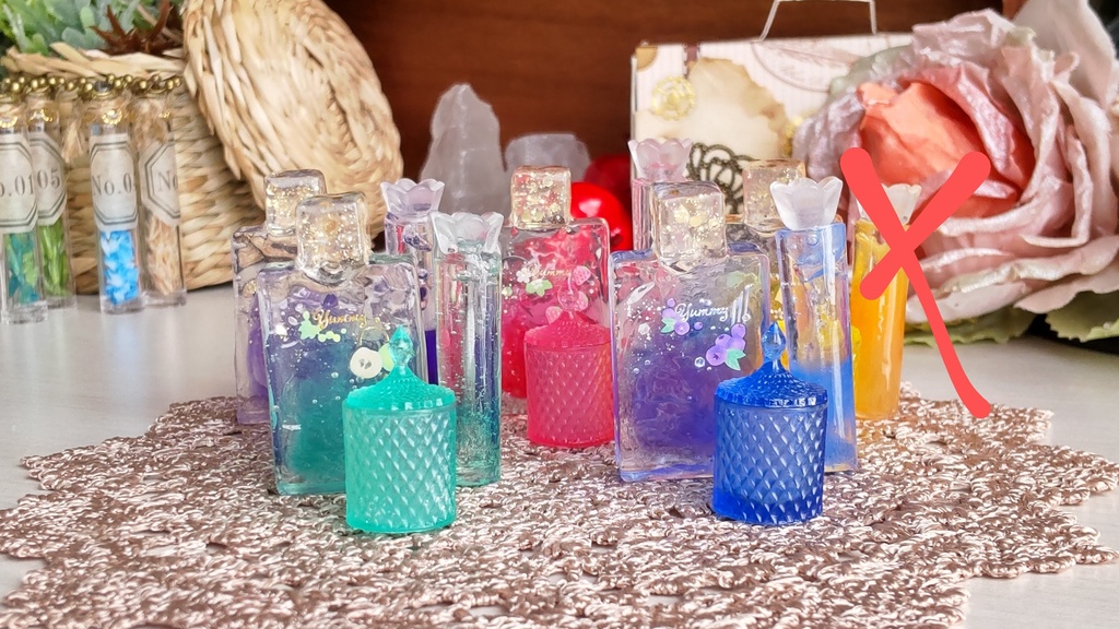 ドールサイズ*コスメ風3点セット②★5種類/あなたのドールさんには、何色がお似合いですか✨