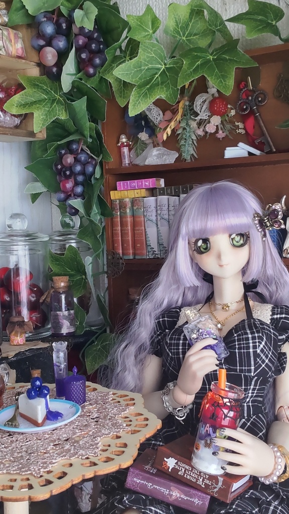 ドールサイズ*コスメ風3点セット②★5種類/あなたのドールさんには、何色がお似合いですか✨