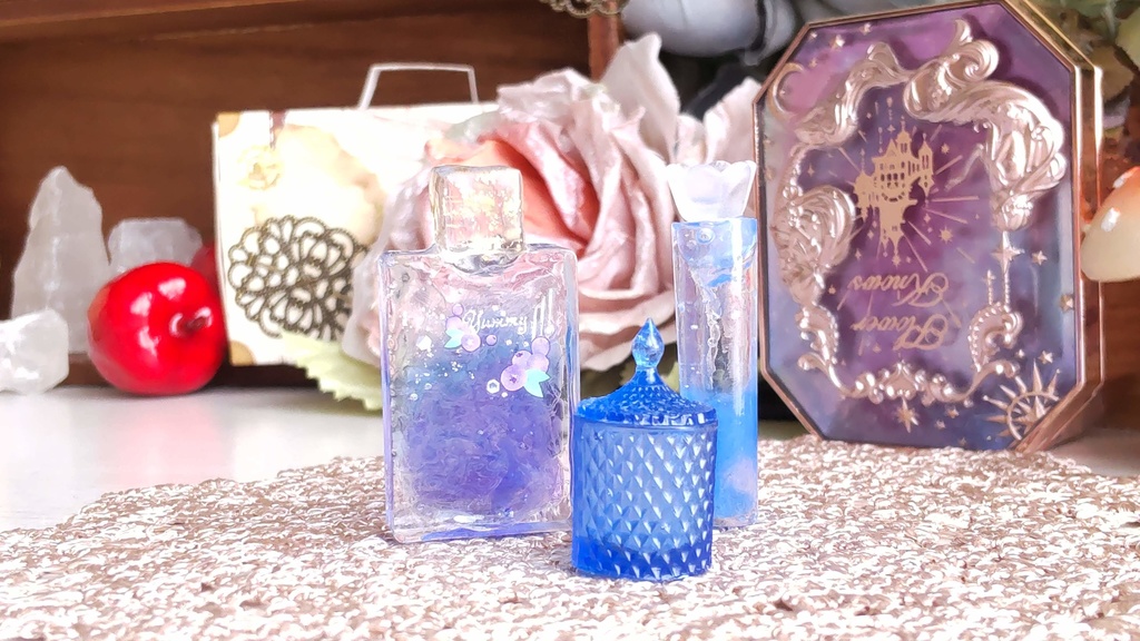 ドールサイズ*コスメ風3点セット②★5種類/あなたのドールさんには、何色がお似合いですか✨