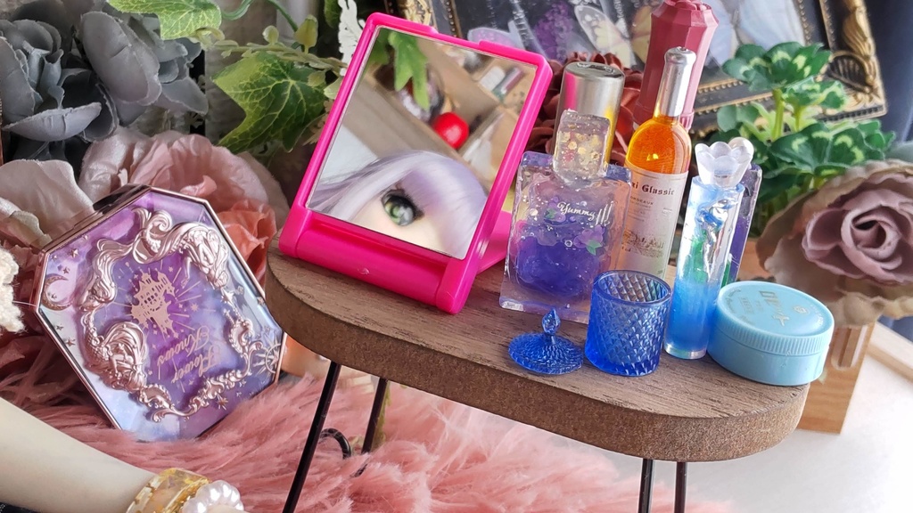 ドールサイズ*コスメ風3点セット②★5種類/あなたのドールさんには、何色がお似合いですか✨