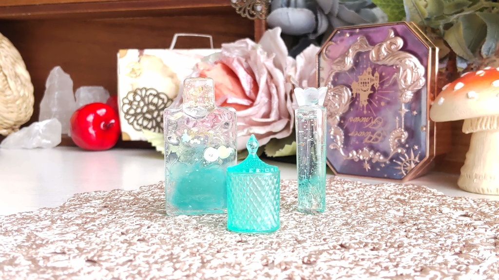 ドールサイズ*コスメ風3点セット②★5種類/あなたのドールさんには、何色がお似合いですか✨