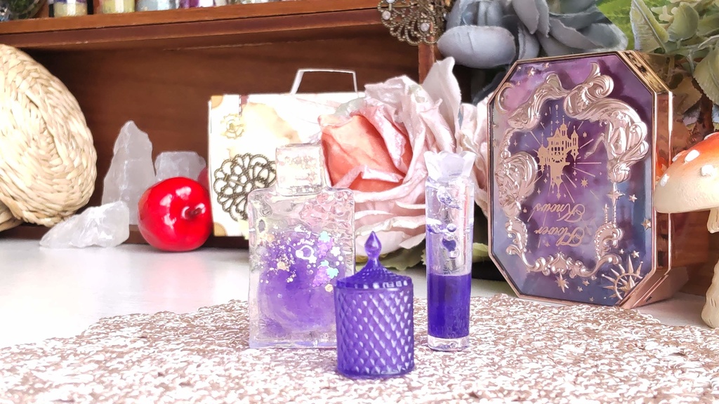 ドールサイズ*コスメ風3点セット②★5種類/あなたのドールさんには、何色がお似合いですか✨