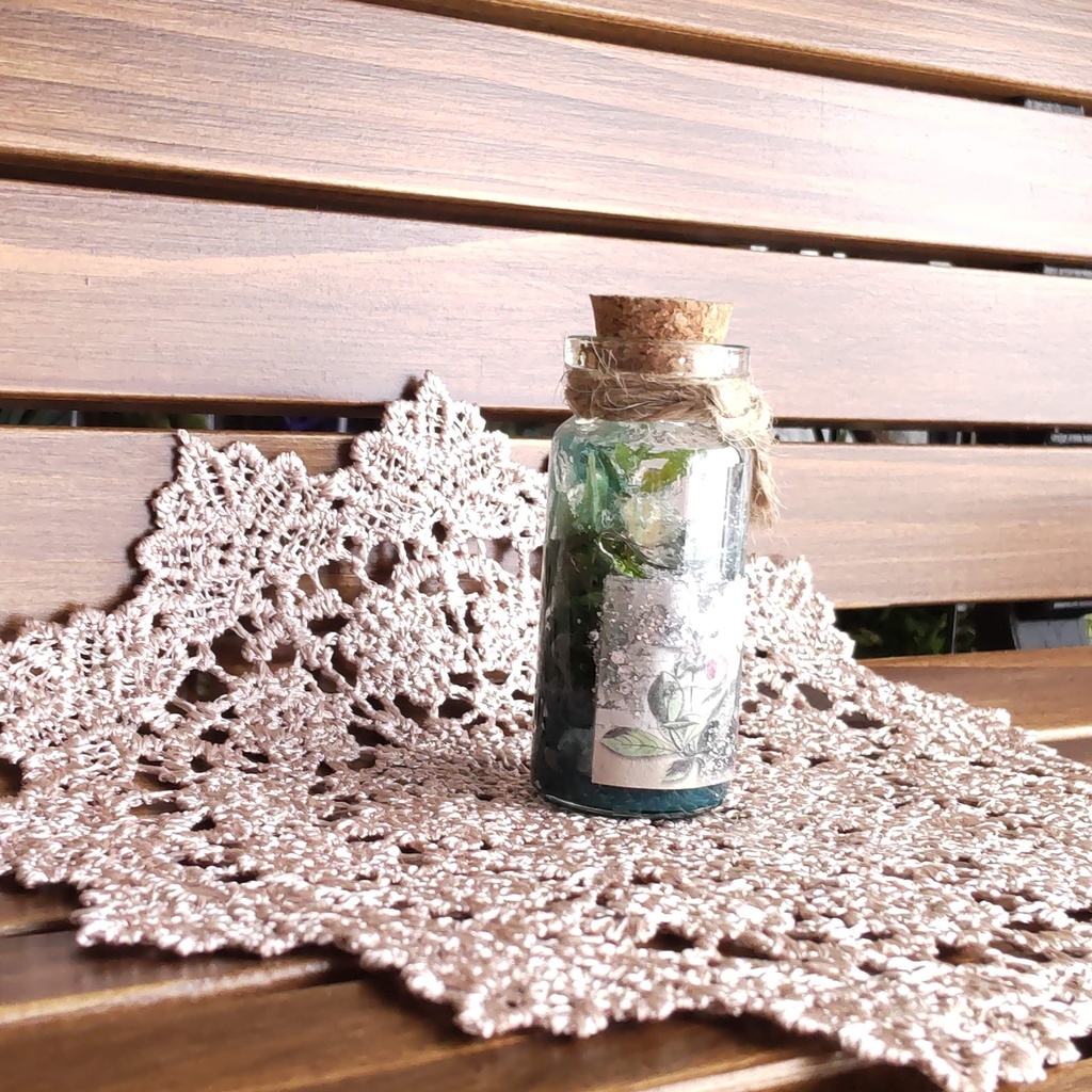 【小瓶】魔法の国の秘薬✨(5種類)★1/3ドールサイズ/【小瓶】(組合せ自由)2つご購入でミニトランクに入れてお届けします♪