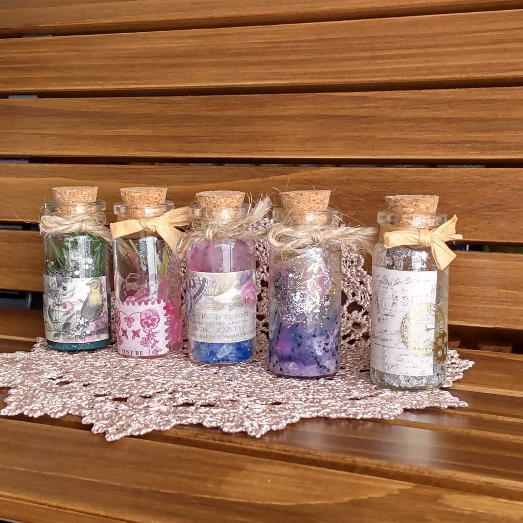 【小瓶】魔法の国の秘薬✨(5種類)★1/3ドールサイズ/【小瓶】(組合せ自由)2つご購入でミニトランクに入れてお届けします♪