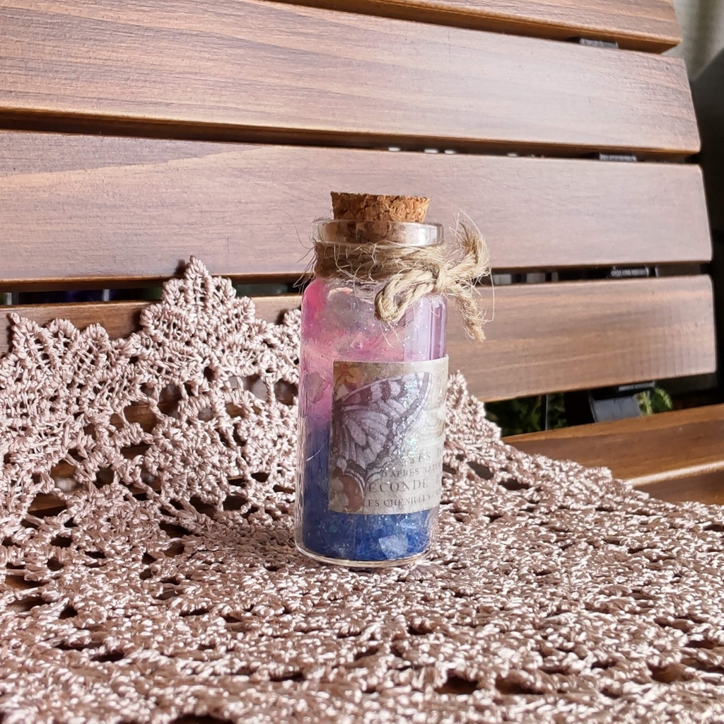 【小瓶】魔法の国の秘薬✨(5種類)★1/3ドールサイズ/【小瓶】(組合せ自由)2つご購入でミニトランクに入れてお届けします♪