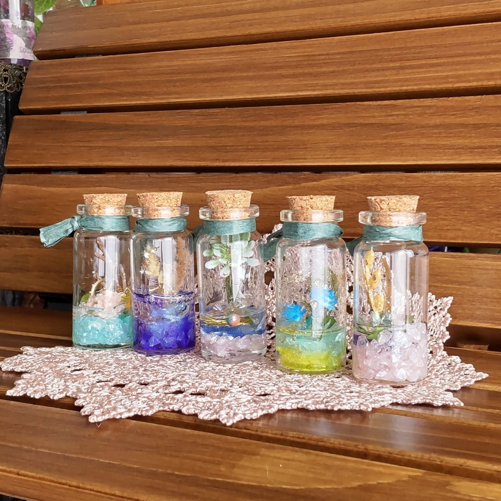 【小瓶】魔法の国の泉✨(5種類)★1/3ドールサイズ/【小瓶】(組合せ自由)2つご購入でミニトランクに入れてお届けします♪