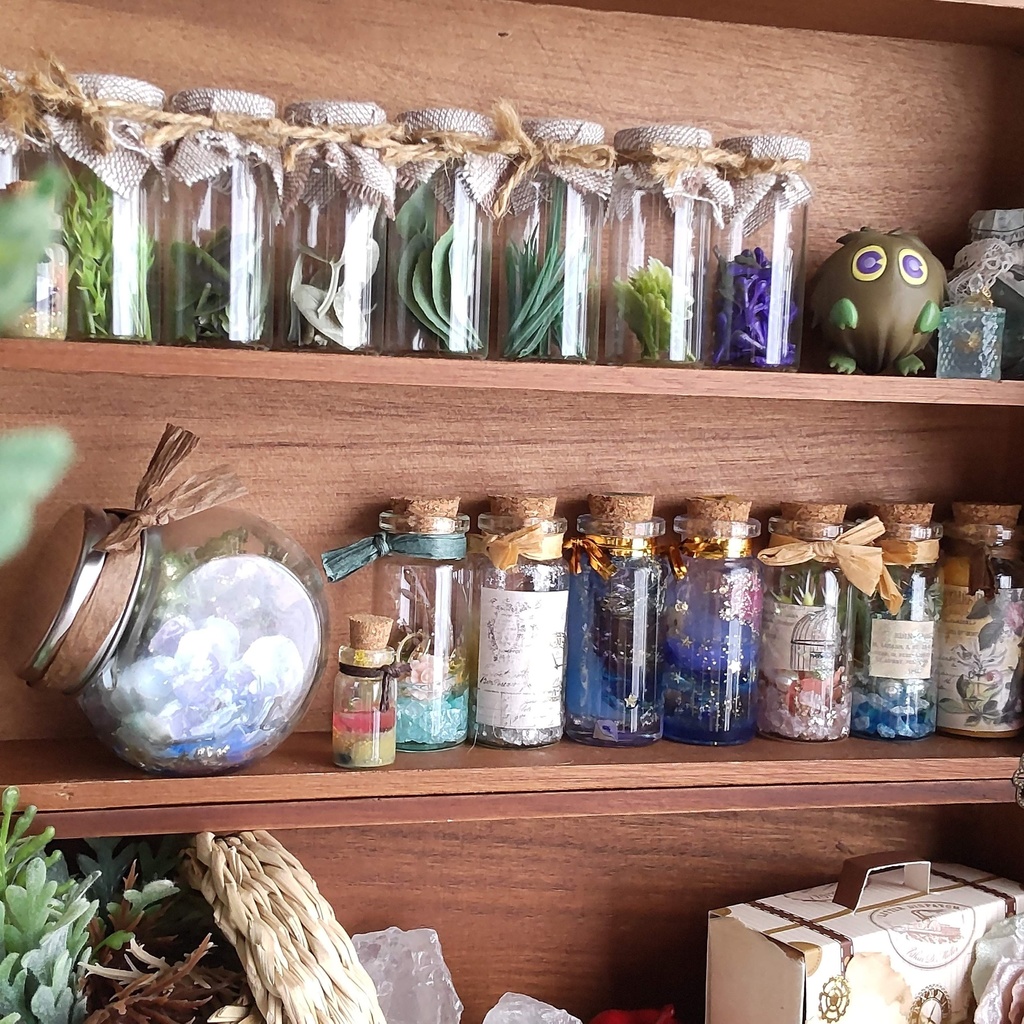 【小瓶】魔法の国の泉✨(5種類)★1/3ドールサイズ/【小瓶】(組合せ自由)2つご購入でミニトランクに入れてお届けします♪