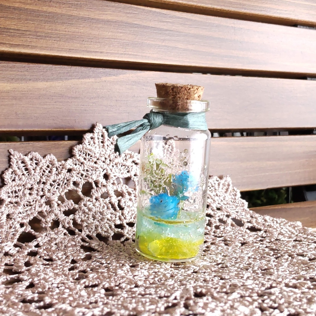 【小瓶】魔法の国の泉✨(5種類)★1/3ドールサイズ/【小瓶】(組合せ自由)2つご購入でミニトランクに入れてお届けします♪