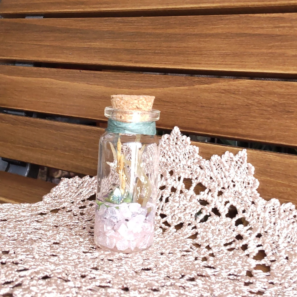 【小瓶】魔法の国の泉✨(5種類)★1/3ドールサイズ/【小瓶】(組合せ自由)2つご購入でミニトランクに入れてお届けします♪