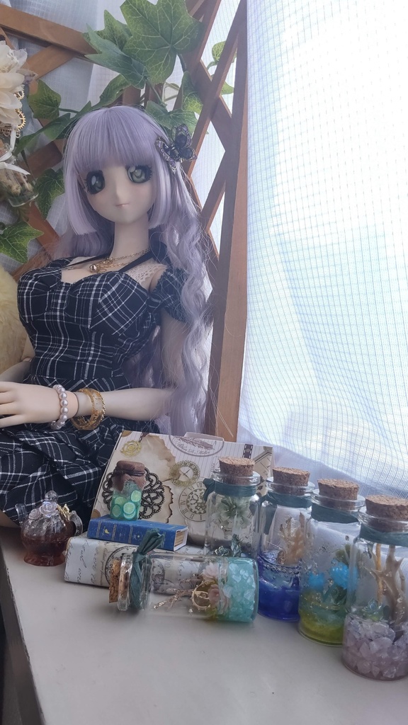 【小瓶】魔法の国の泉✨(5種類)★1/3ドールサイズ/【小瓶】(組合せ自由)2つご購入でミニトランクに入れてお届けします♪