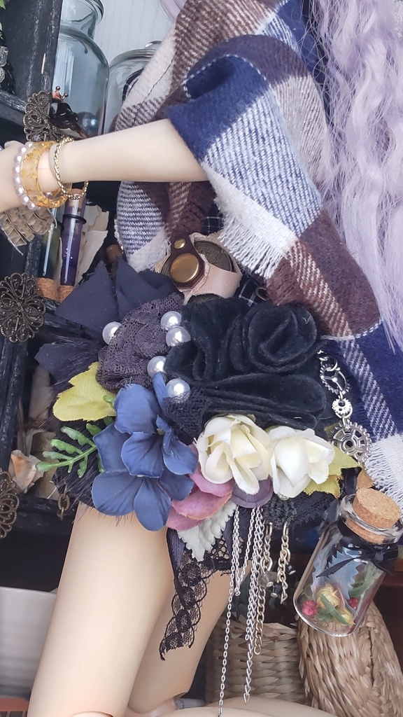 【年末SALE‼️送料無料】1/3ドールサイズ★フラワーポシェット/不思議な植物の入った小瓶を下げて、お散歩や冒険に出掛けてみませんか🌿🎶