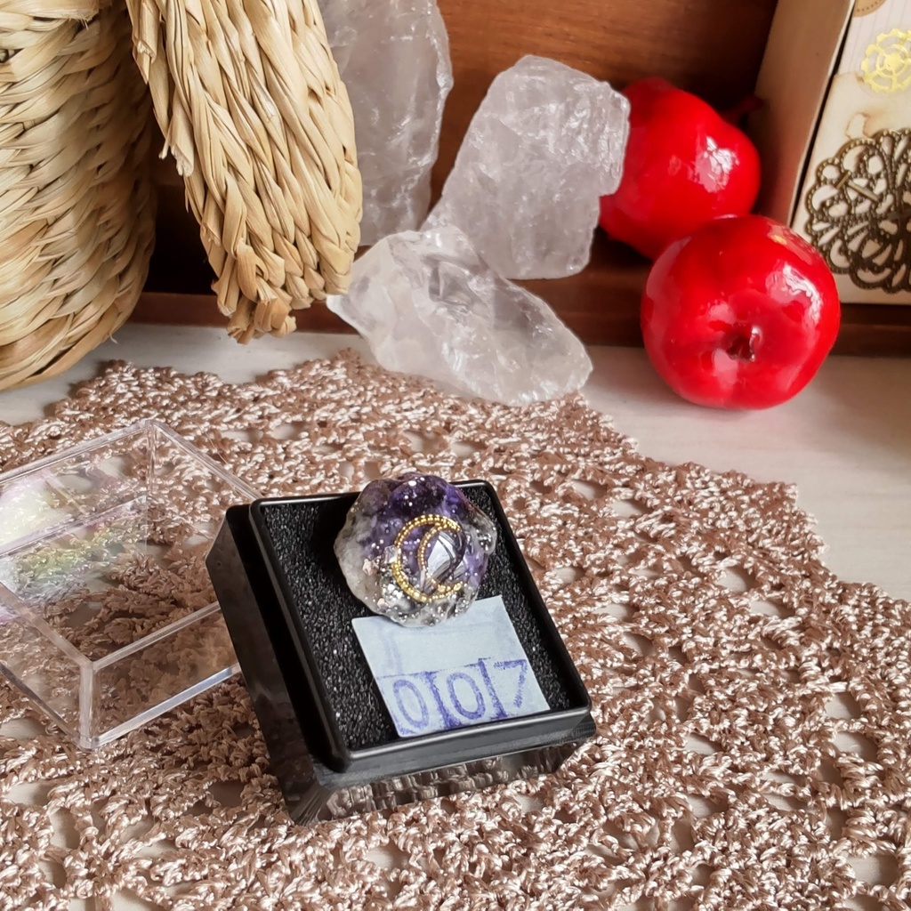 【お値段改定🪄】✨💎✨魔法石の鉱石標本★No,001〜No,008(8種類)/この世に二つと同じ物はない、不思議な力が宿った魔法石の鉱石標本です(*´ω`*)