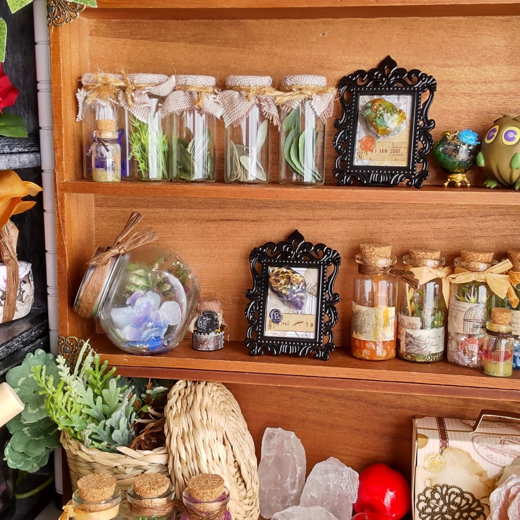 【お値段改定🪄】額装された魔法石の鉱石標本(2種類)✨💎✨/この世に二つと同じ物はない、不思議な力が宿った魔法石の鉱石標本です(*´ω`*)