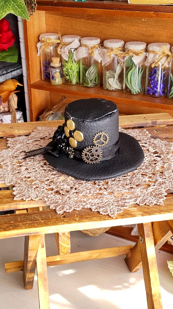 1/3ドールサイズ(DD・SDなど)★シルクハット型ヘッドドレス(磁石入り)★3種類/ゴシックで格好良いヘッドドレスをどうぞ🎩✨