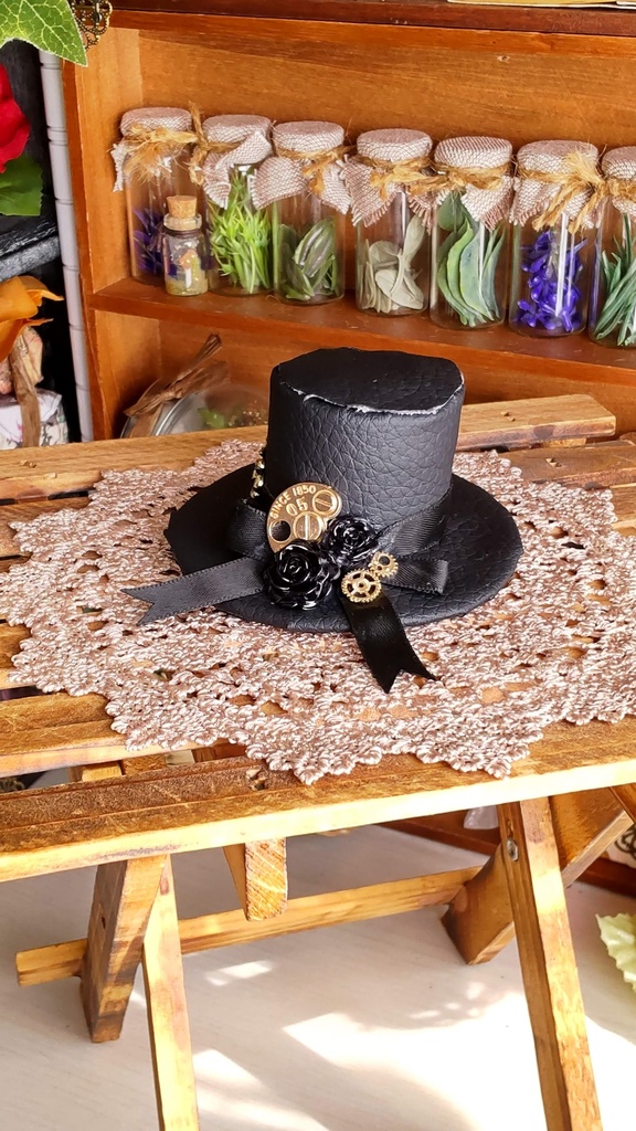 1/3ドールサイズ(DD・SDなど)★シルクハット型ヘッドドレス(磁石入り)★3種類/ゴシックで格好良いヘッドドレスをどうぞ🎩✨