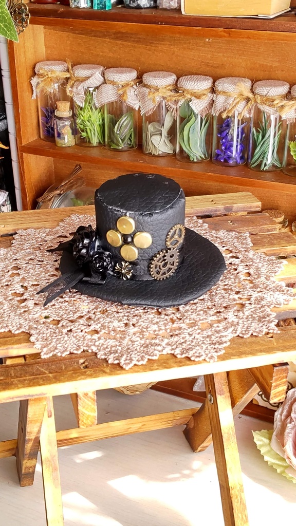 1/3ドールサイズ(DD・SDなど)★シルクハット型ヘッドドレス(磁石入り)★3種類/ゴシックで格好良いヘッドドレスをどうぞ🎩✨