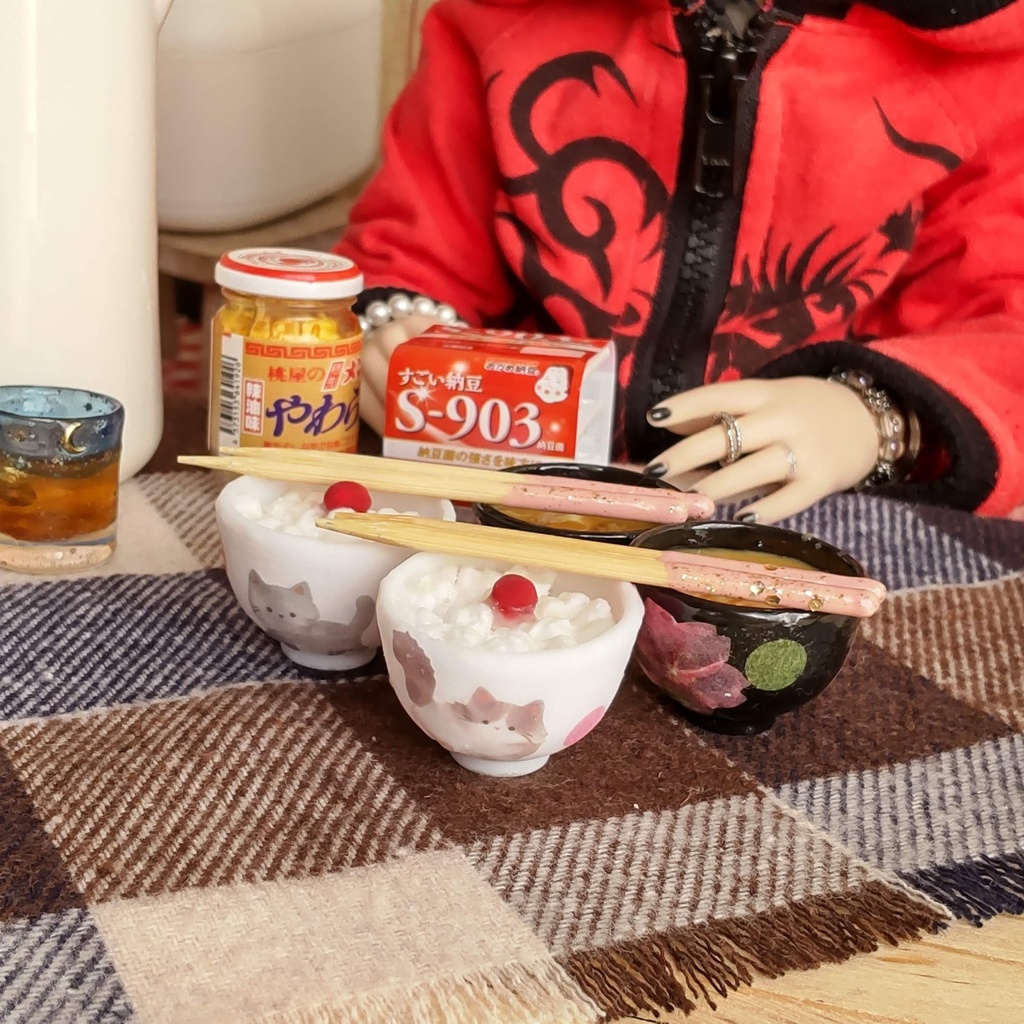 1/3ドールサイズ * 朝ごはん(梅干しごはん・お味噌汁・お箸)セット★お味噌汁2種類/ザ・和風な朝ごはんを是非どうぞ🍚✨