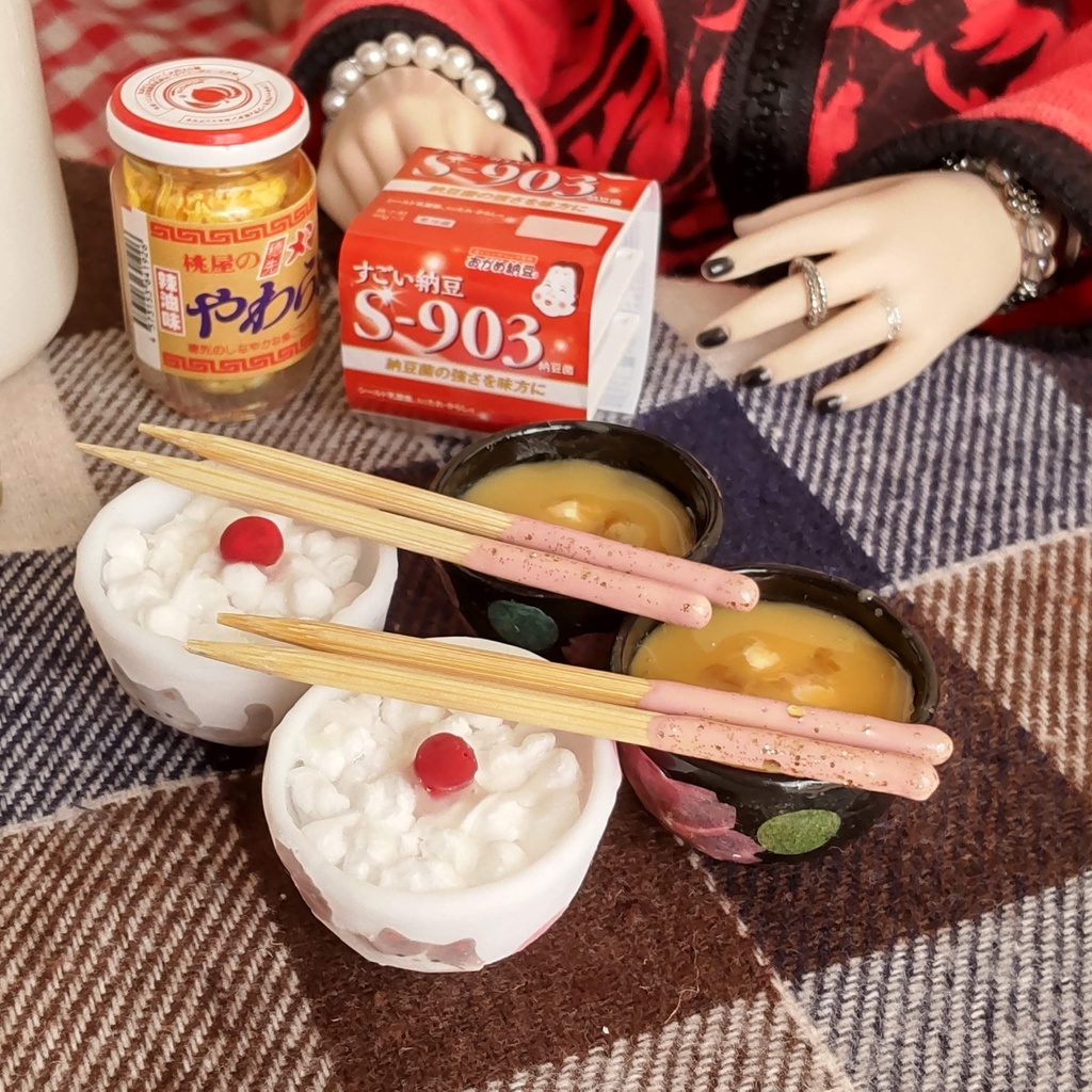 1/3ドールサイズ * 朝ごはん(梅干しごはん・お味噌汁・お箸)セット★お味噌汁2種類/ザ・和風な朝ごはんを是非どうぞ🍚✨