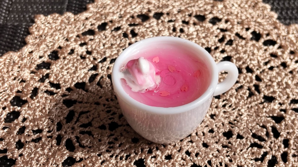 【お値段改定🪄】1/3ドールサイズ(DD・SDなど)さくらラテ★レジン作品/あなたのドール達に温かそうな飲み物をどうぞ☕