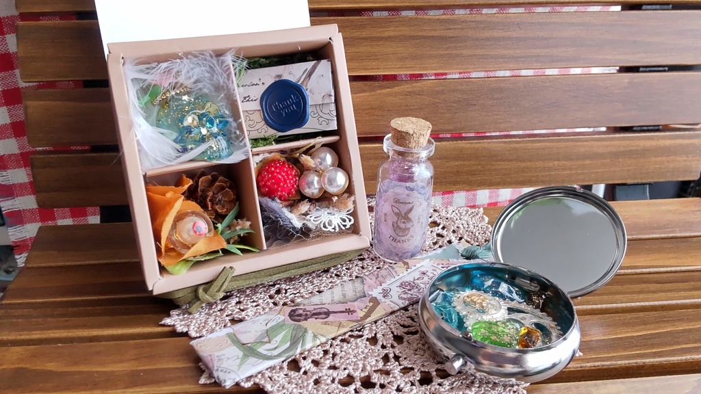 【お値段改定🪄】白き魔女の贈り物/ゴシックでメルヘンなBOXやピルケースなどのセットです📜🌿✨