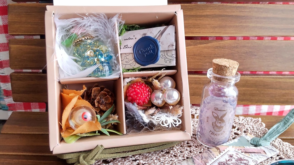 【お値段改定🪄】白き魔女の贈り物/ゴシックでメルヘンなBOXやピルケースなどのセットです📜🌿✨