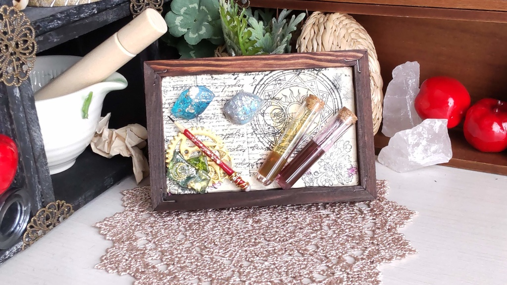額装された魔法道具✨/キラキラ輝く魔法の道具などのアイテムを、あなたのお部屋にどうぞ(*´∀`*)ノ゛