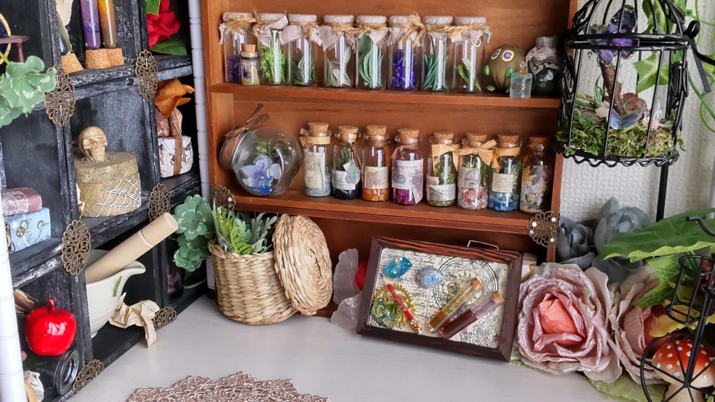 額装された魔法道具✨/キラキラ輝く魔法の道具などのアイテムを、あなたのお部屋にどうぞ(*´∀`*)ノ゛