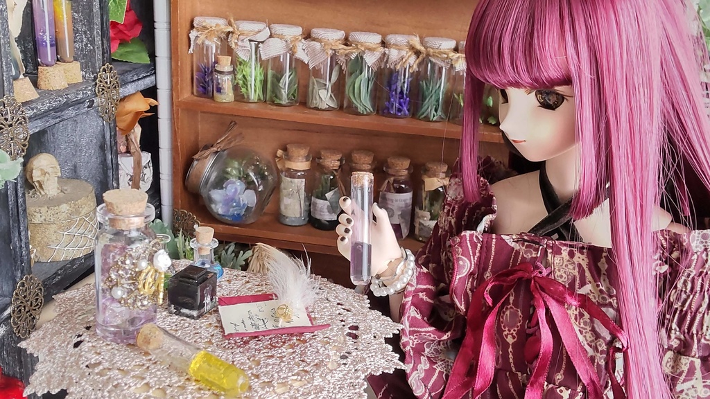 魔法の書と羽ペン&インク瓶セット★1/3ドールサイズ/魔法学に必要な小物のセットをおひとついかがですか✨