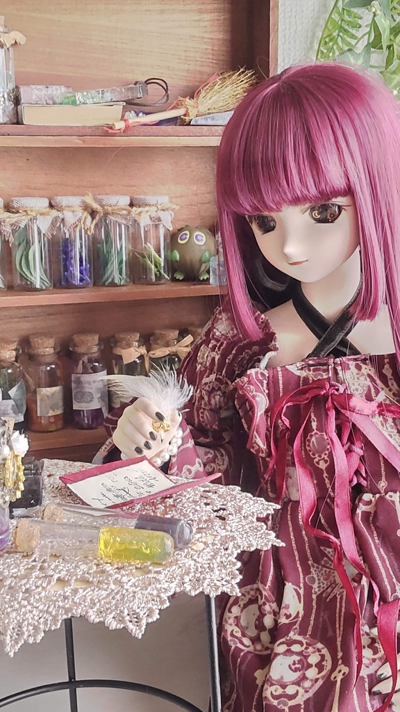 魔法の書と羽ペン&インク瓶セット★1/3ドールサイズ/魔法学に必要な小物のセットをおひとついかがですか✨