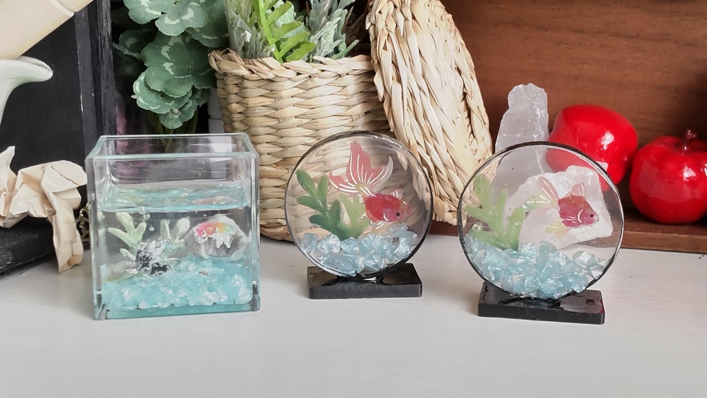 金魚の水槽(3種類)★1/3ドールサイズ(DD・SDなど)/あなたやドールのお部屋に、小さな水槽はいかがですか✨