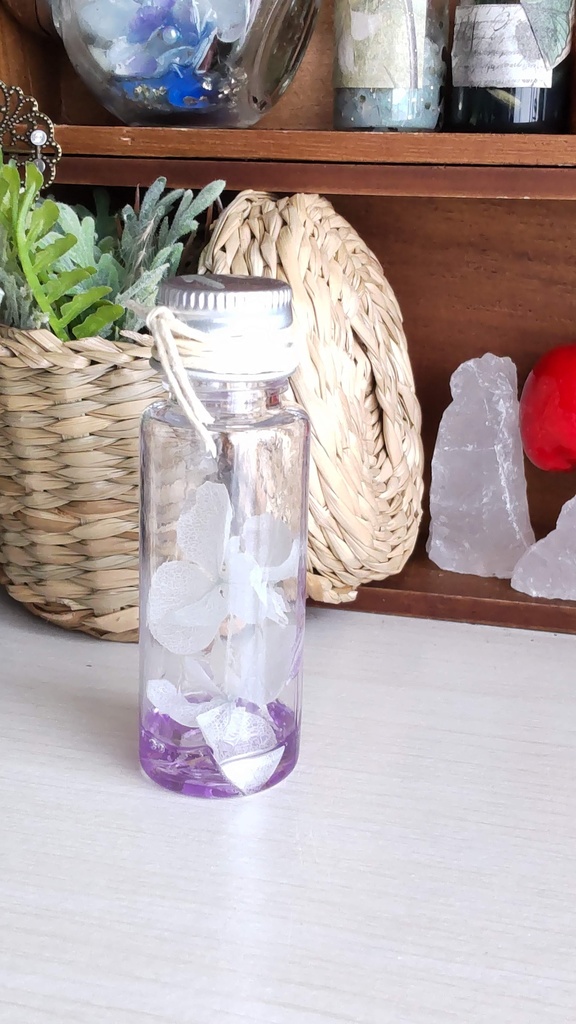 妖精の国のお花を綴じ込めた小瓶✨(3種類)/可愛らしいお花を綴じ込めた小瓶をあなたのお部屋に…💐