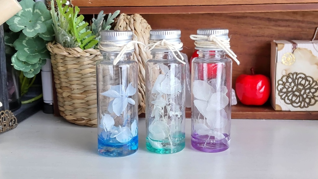 妖精の国のお花を綴じ込めた小瓶✨(3種類)/可愛らしいお花を綴じ込めた小瓶をあなたのお部屋に…💐