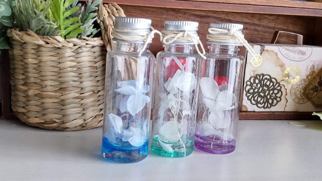 妖精の国のお花を綴じ込めた小瓶✨(3種類)/可愛らしいお花を綴じ込めた小瓶をあなたのお部屋に…💐
