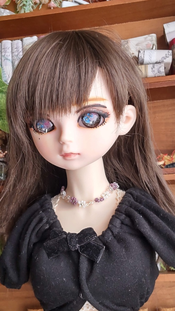 レジンアイ【薔薇と蝶】20㎜*16㎜/ちょっと個性的なアイを、あなたのドールさんにいかがですか✨