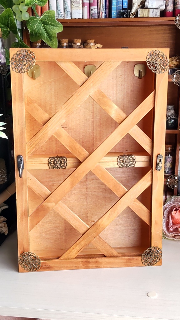 ドールサイズ★木箱で作った魔法棚✨ドールのお部屋に素敵な棚はいかがですか♪
