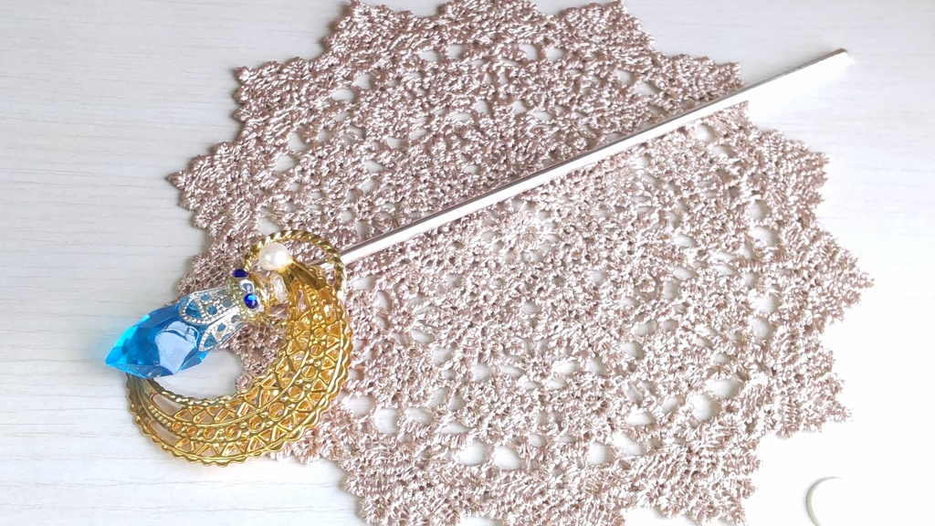 【年末SALE‼️】月の力を宿し魔法石の杖(2種類)★1/3ドールサイズ/魔法学に必要なステッキをおひとついかがですか✨