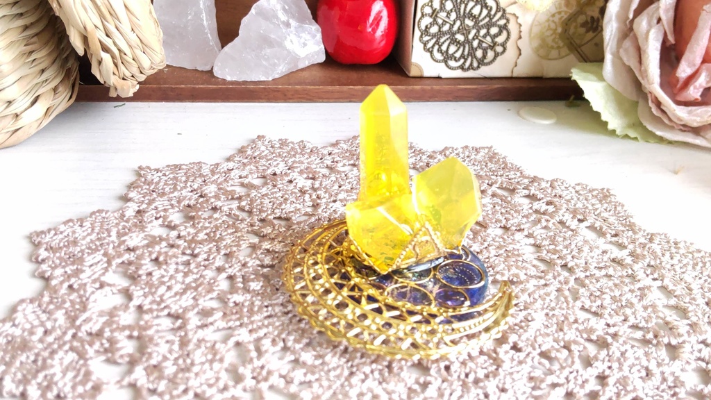 力を宿した魔法石の結晶(2種類)✨/光り輝く魔法石の結晶をあなたやドールのお部屋に…💎