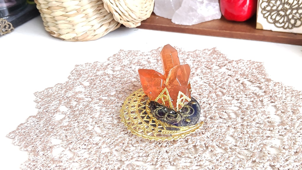 力を宿した魔法石の結晶(2種類)✨/光り輝く魔法石の結晶をあなたやドールのお部屋に…💎