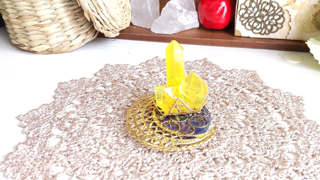 力を宿した魔法石の結晶(2種類)✨/光り輝く魔法石の結晶をあなたやドールのお部屋に…💎