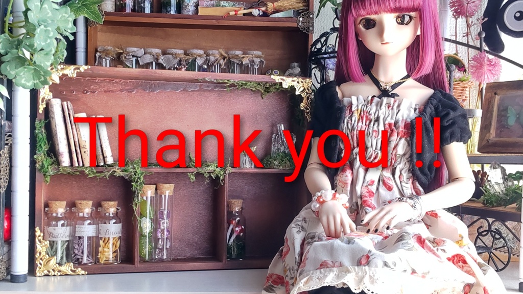 ドールサイズ★木箱で作った魔法棚(横型)と小瓶のセット✨ドールのお部屋に素敵な棚はいかがですか♪