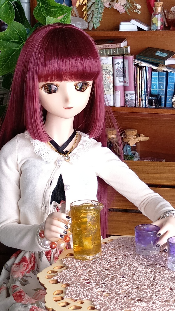 麦茶のピッチャーとグラス(2つ)のセット★1/3ドールサイズ(DD・SDなど)レジン作品/爽やかなドール撮影のアイテムとしていかがですか🌿