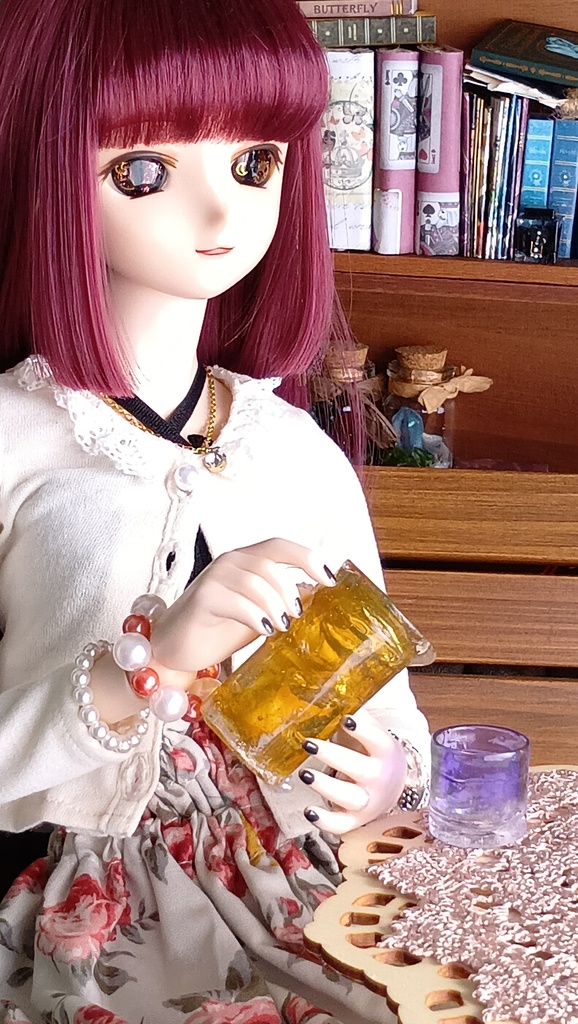 麦茶のピッチャーとグラス(2つ)のセット★1/3ドールサイズ(DD・SDなど)レジン作品/爽やかなドール撮影のアイテムとしていかがですか🌿